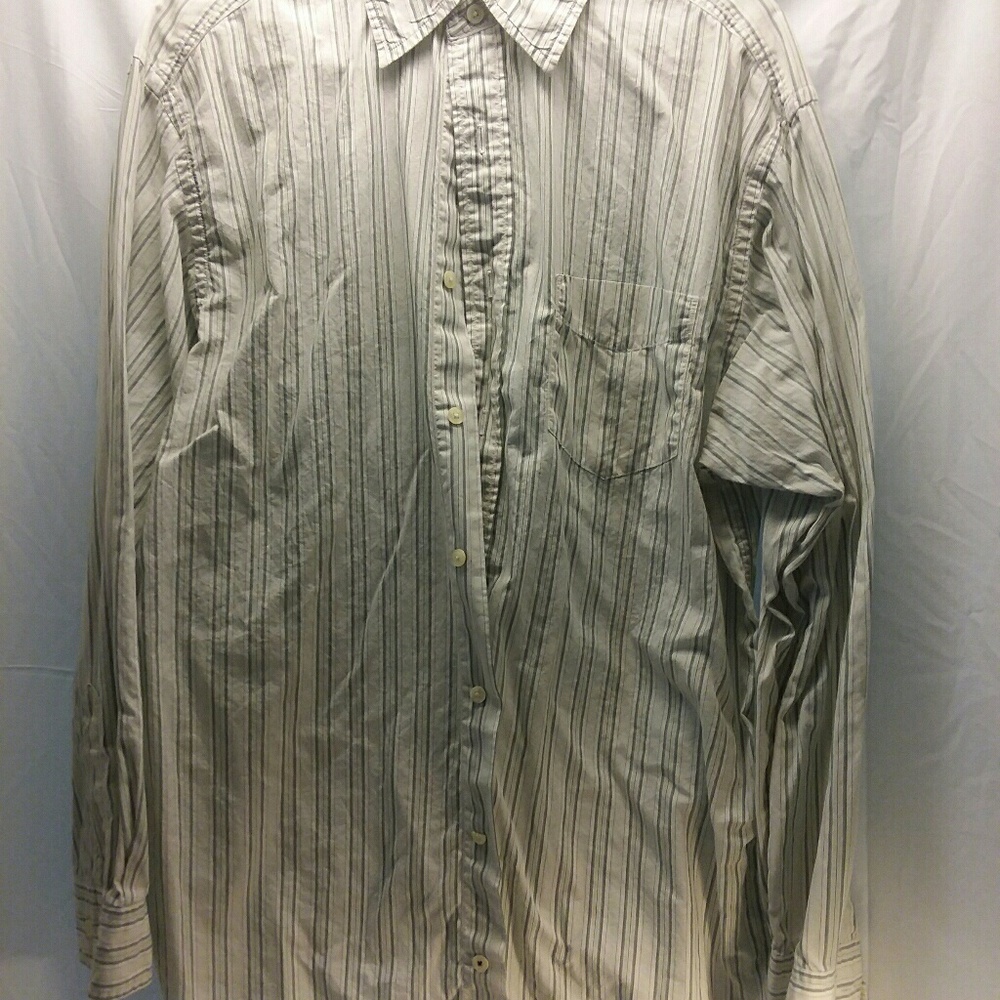 Men's Gap striped long sleeve shirt